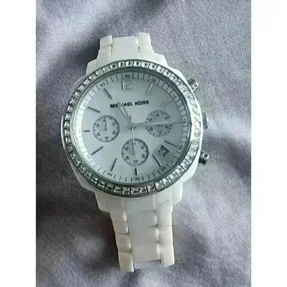 Lot of (3) Michael Kors‎ Watches. His and hers. MK 5491, 5166, and 5079. - Picture 3 of 4